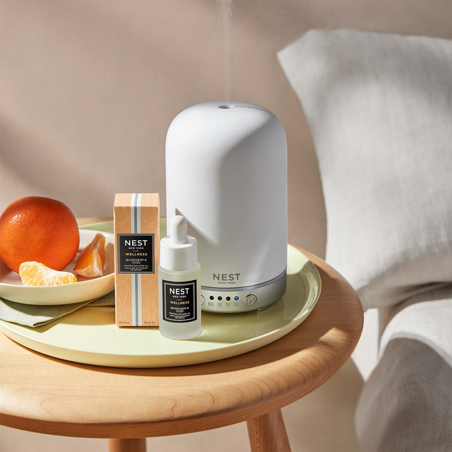 Mandarin & Yuzu Misting Diffuser Oil by NEST New York with mandarin oranges and diffuser